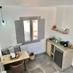 Aeron Villa Éxo Goniá