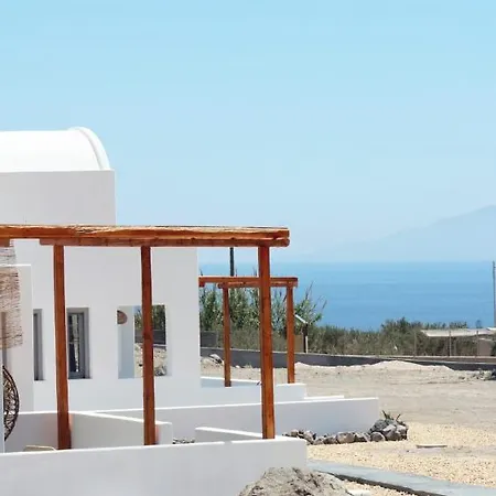 Aeron Villa
