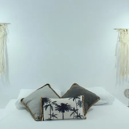 Aeron Villa Éxo Goniá