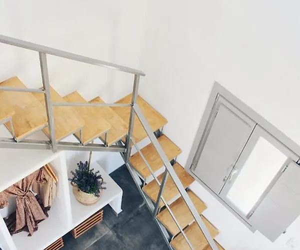 Aeron * Έξω Γωνιά